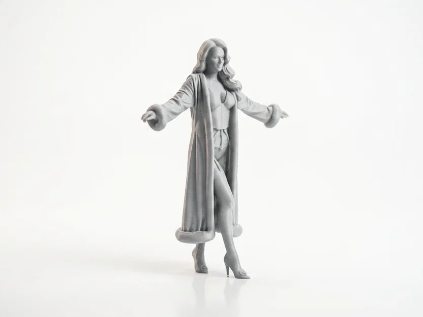 Mô hình tượng nữ nhân vật trùm mũ 3D Printable - Image 2