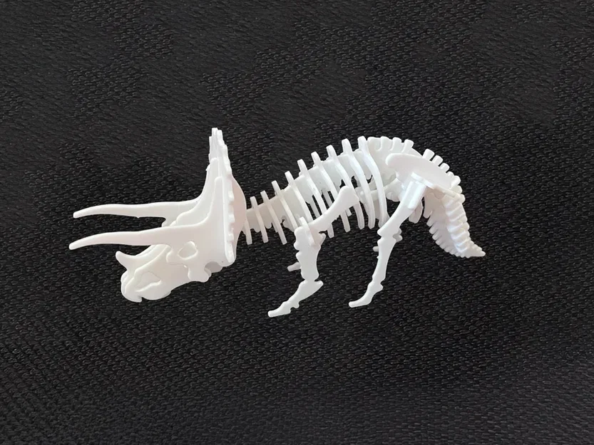 Mô hình thẻ lắp ráp khủng long Triceratops - DinoCards - Image 2