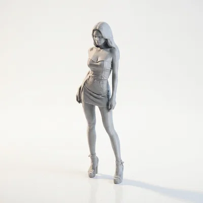 Mô hình tượng nữ diện váy xẻ tà cao in 3D