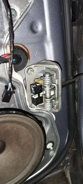 Miếng chêm chặn cửa Audi A2 - Giải pháp giúp cửa hoạt động hiệu quả - Image 5
