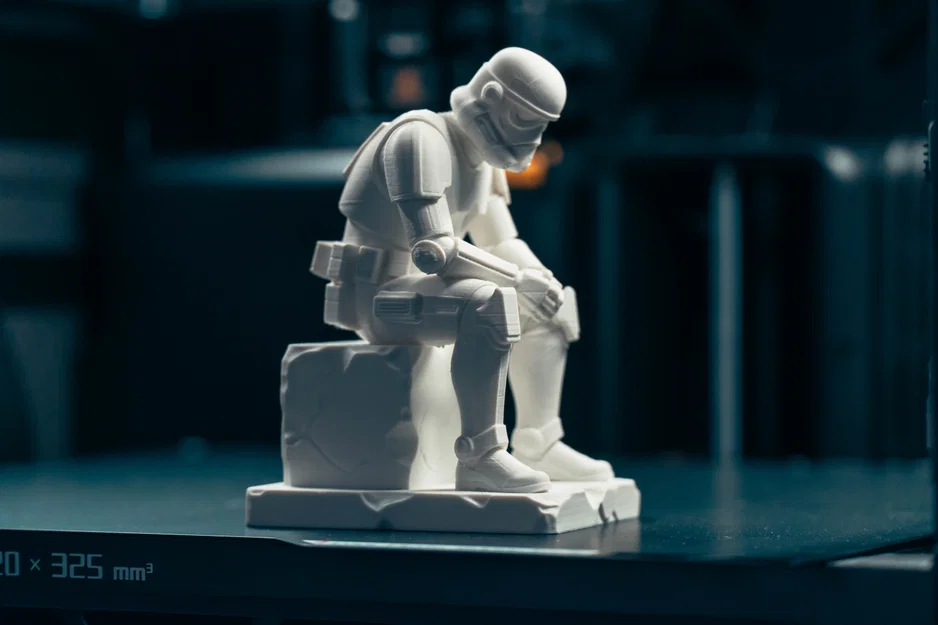 Tượng Stormtrooper Trầm Tư - Image 3
