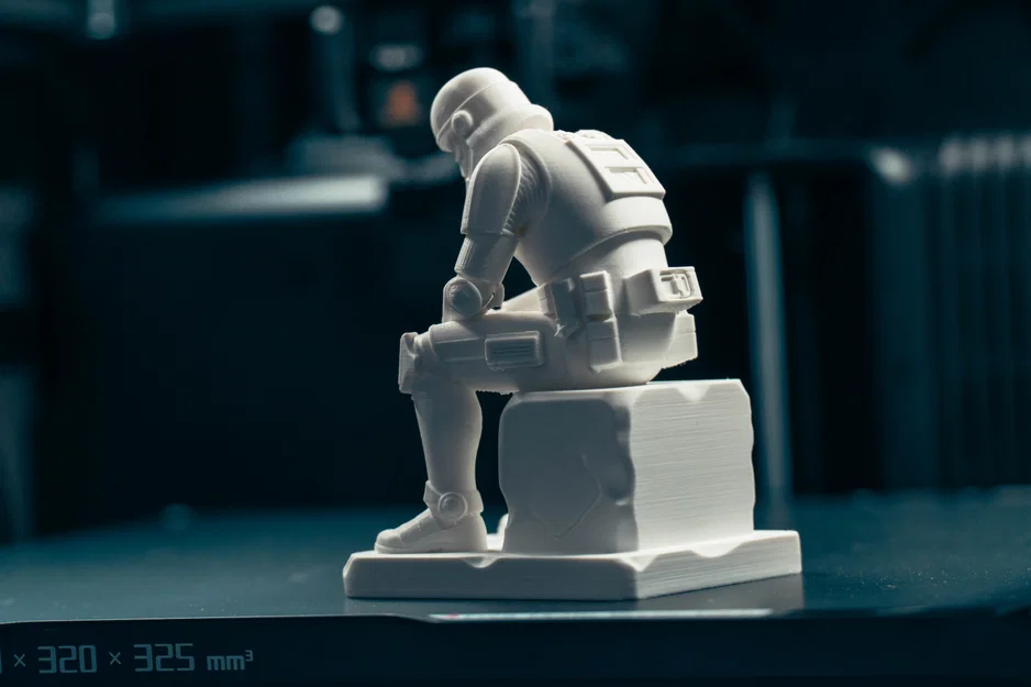 Tượng Stormtrooper Trầm Tư - Image 5