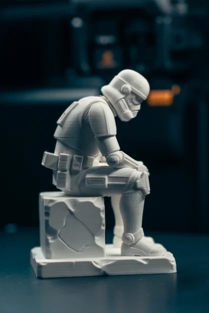 Tượng Stormtrooper Trầm Tư - Image 6