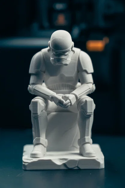 Tượng Stormtrooper Trầm Tư - Image 7