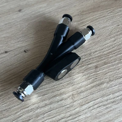 Y-Splitter cho Bambu Lab tích hợp nam châm gắn khung máy in