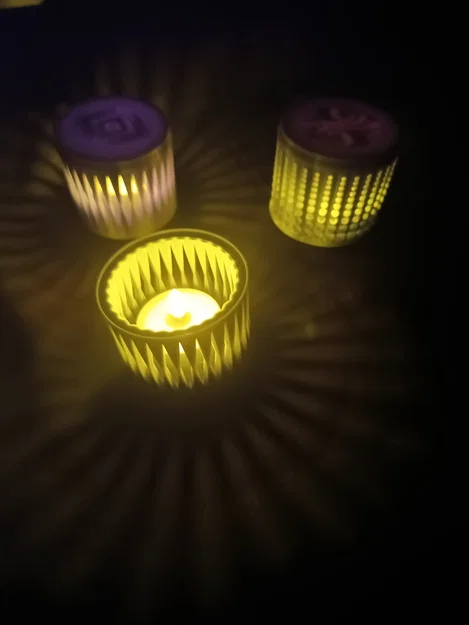 Đế Đựng Nến Tea Light Họa Tiết Hình Học - Image 2