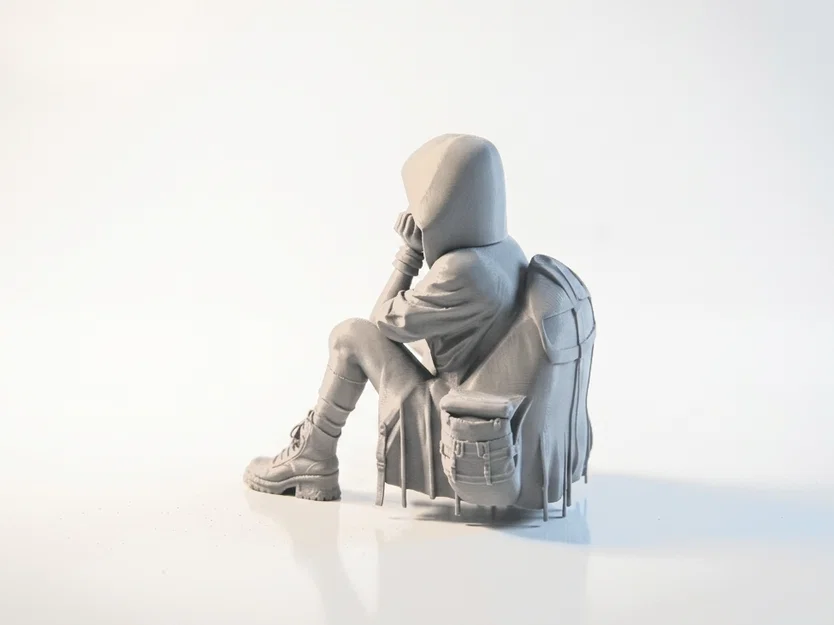 Tượng 3D Cô Gái Mặc Hoodie Đeo Khẩu Trang - File In 3D Độc Đáo - Image 4
