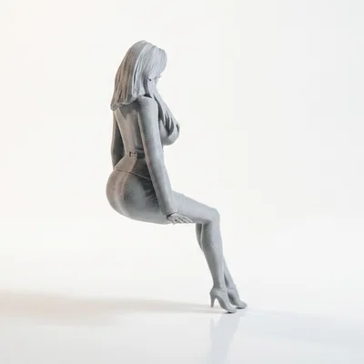 Mô hình 3D nữ nhân viên văn phòng ngồi làm việc (Sat Office Girl)