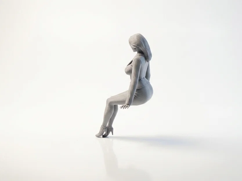 Mô hình 3D nữ nhân viên văn phòng ngồi làm việc (Sat Office Girl) - Image 4
