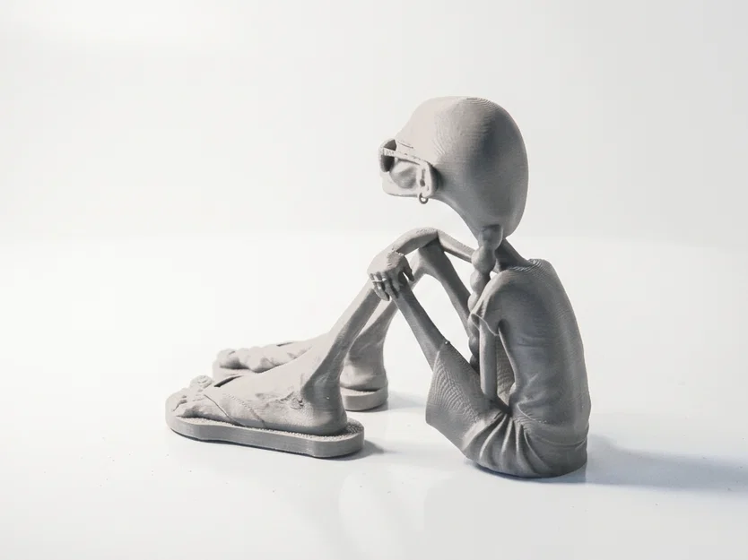 Mô hình 3D Cụ Bà Đang Ngồi (Sat Old Lady Figure) - File STL chất lượng cao - Image 1