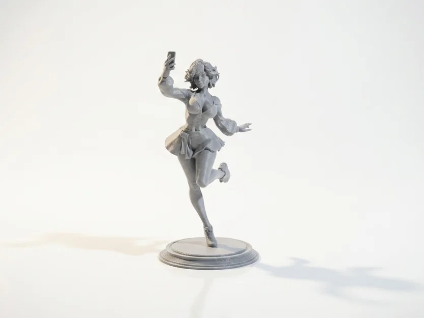 Mô hình tượng nữ nhân vật Selfie Babe in 3D - Image 2