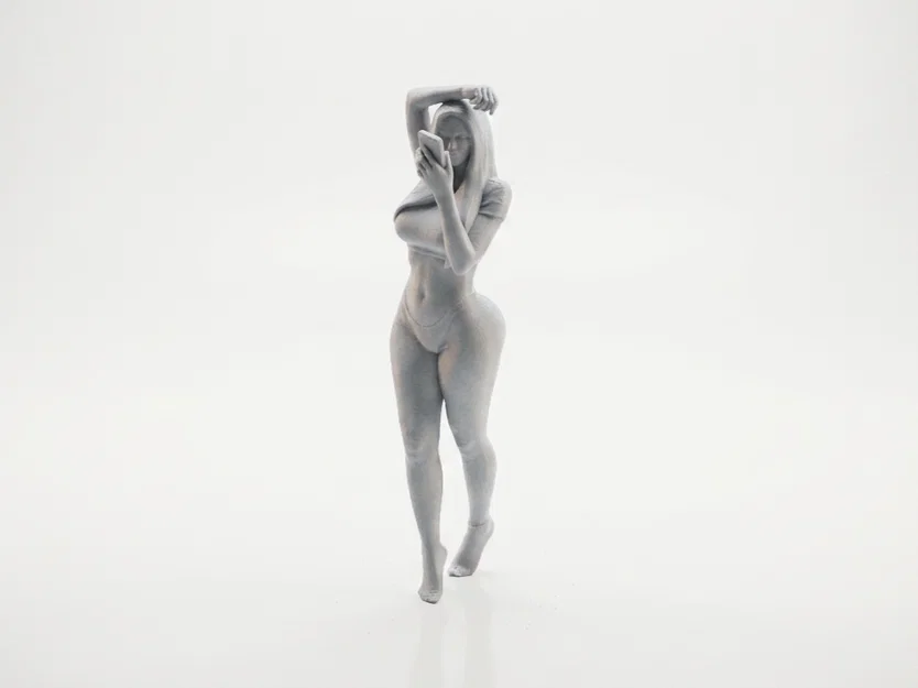 Mô hình tượng nữ nhân vật Selfie Babe in 3D - Image 1