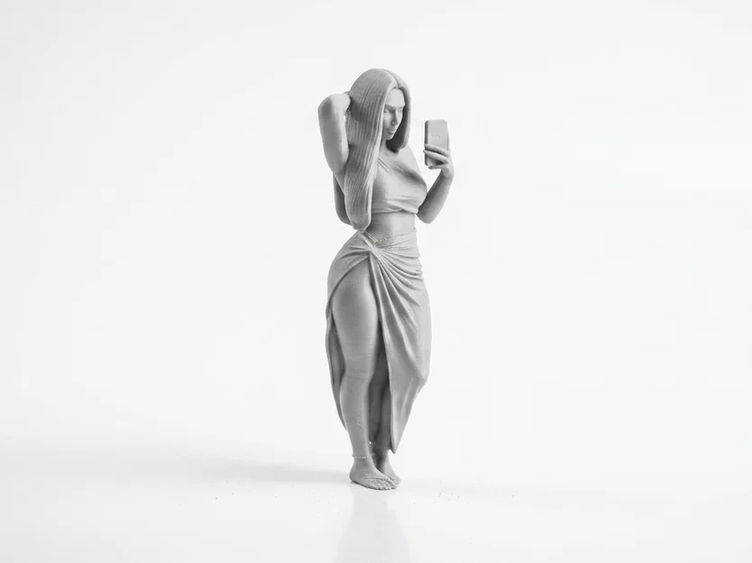 Tượng Nghệ Thuật Phụ Nữ Đội Mũ Trùm Đầu - Mô Hình In 3D Độc Đáo - Image 2