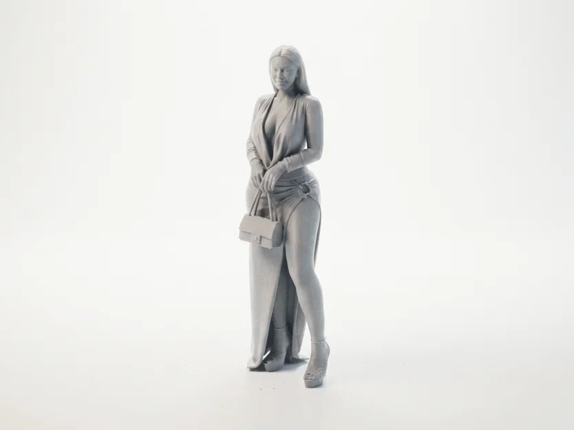 Mô hình tượng người phụ nữ thanh lịch - File in 3D (STL) - Image 1