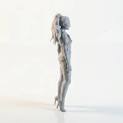 Mô hình tượng nữ y tá in 3D (3D Printable Nurse Figurine)