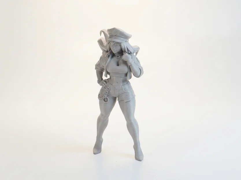 Mô hình nữ sĩ quan 3D in STL - Image 1