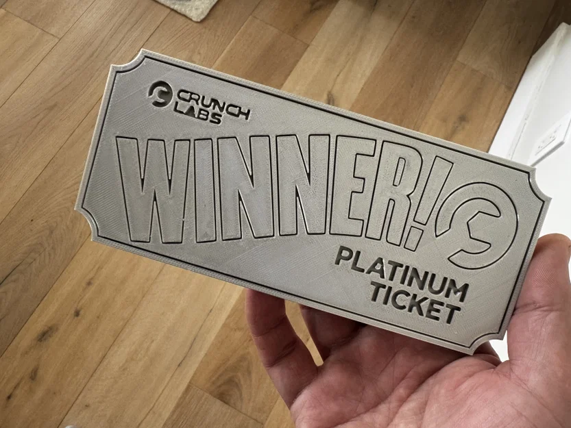 Mô hình 3D Platinum Ticket CrunchLabs (Bản sao thẻ thắng cuộc) - Image 1