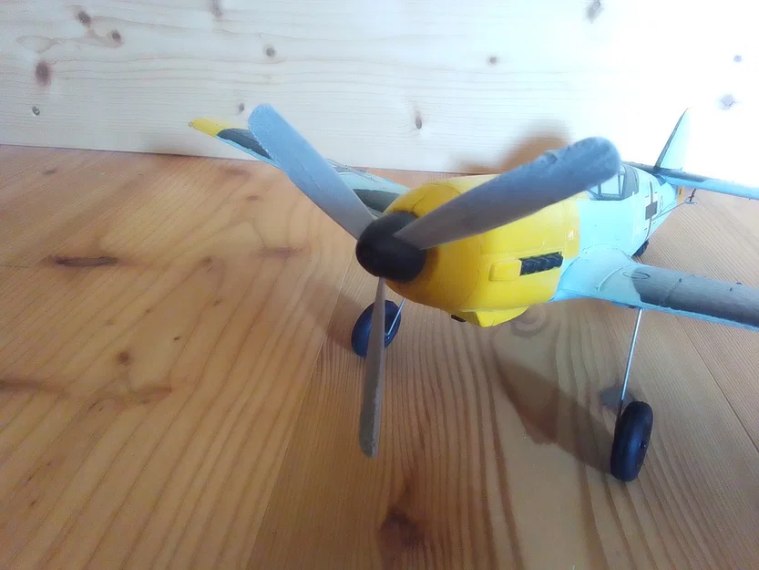 Cánh quạt Bf 109 - Image 1