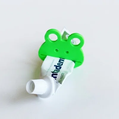 Dụng cụ nặn kem đánh răng hình ếch 3D - Tiết kiệm và tiện lợi