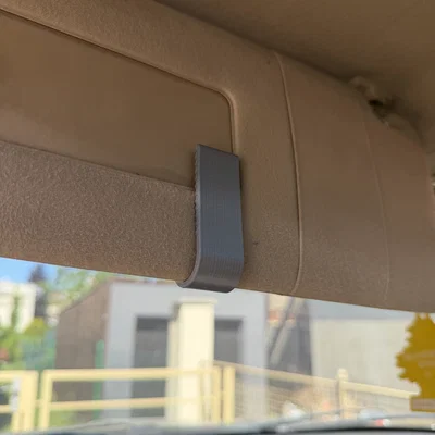 Kẹp Gài Kính Mát Cho Tấm Che Nắng Xe Hơi