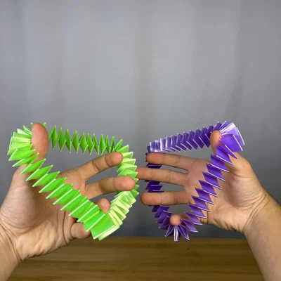 Vòng Fidget Co Giãn Mềm Dẻo (Flexible Squishy Fidget Loop)