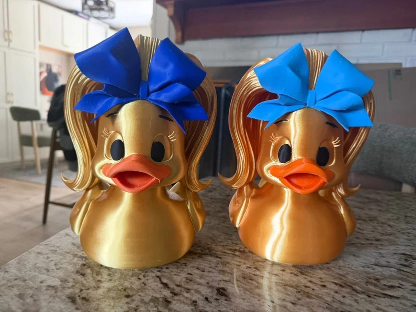 Mô hình chú vịt cổ vũ (Cheerleading duck) 3D siêu đáng yêu - Image 1