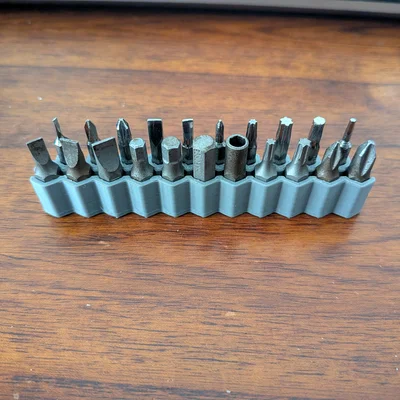 Khay đựng đầu vít 1/4 inch và 4mm gọn gàng cho bàn làm việc