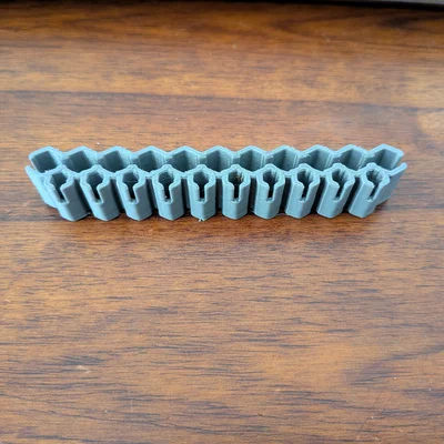 Khay đựng đầu vít 1/4 inch và 4mm gọn gàng cho bàn làm việc