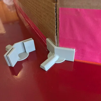 Chân đế 3D cho bảng trưng bày bìa cứng (Tri-fold Support Stand)