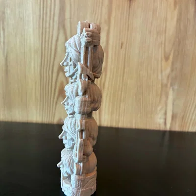 Beatles Tribal Totem - Tượng cột bộ lạc huyền thoại
