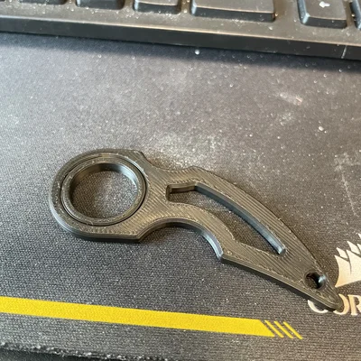 Móc khóa Fidget hình dao Karambit in 3D với vòng bi 6902