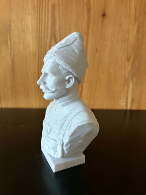 Mô hình tượng Vasily Ivanovich Chapaev - Image 5