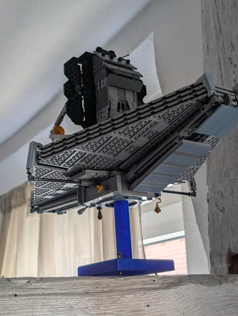 Chân đế trưng bày mô hình kính viễn vọng JWST Bluebrixx in 3D - Image 1