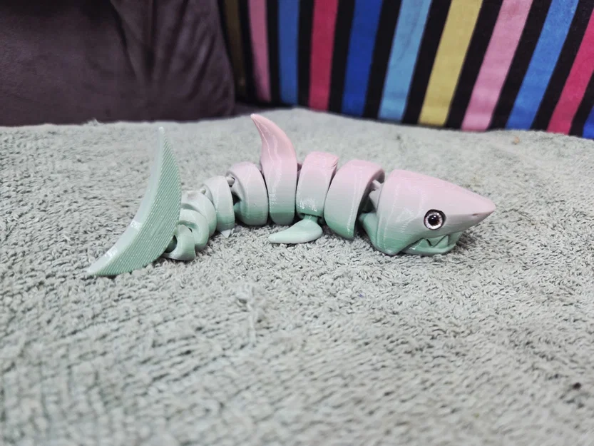 Cá mập khớp nối Reinforced Articulated Shark - Hỗ trợ gắn mắt thủy tinh - Image 2
