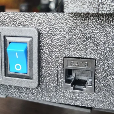 Tấm ốp 1U Keystone RJ45 và AC cho tủ Rack 10-inch