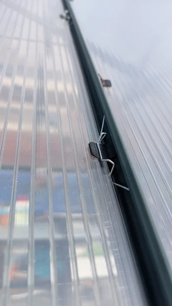 Kẹp giữ gia cố tấm nhựa nhà kính (Greenhouse) dùng cho lò xo W-springs - Image 1