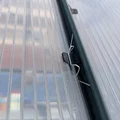 Kẹp giữ gia cố tấm nhựa nhà kính (Greenhouse) dùng cho lò xo W-springs - Thumbnail 1