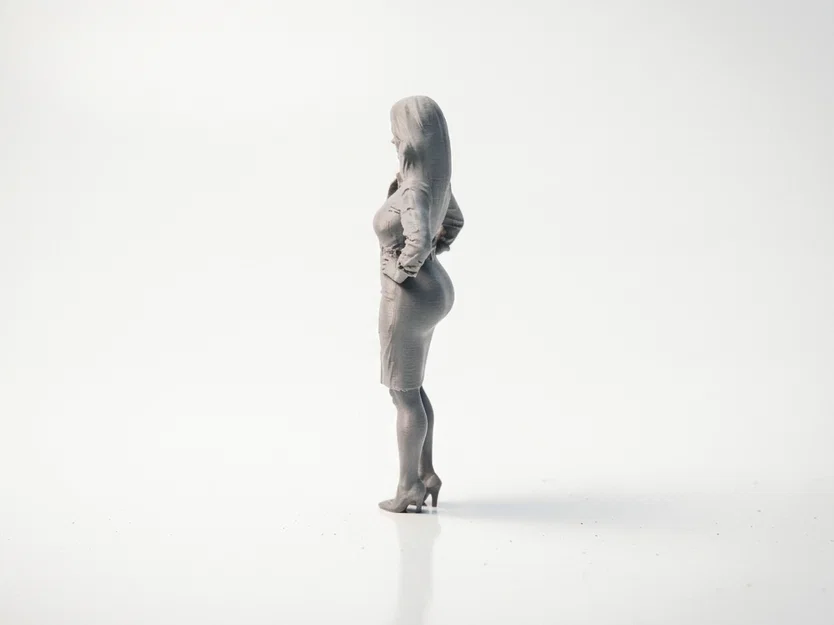 Mô hình tượng nữ doanh nhân chuyên nghiệp (Professional Woman Figurine) - File in 3D - Image 4