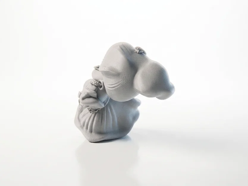 Mô hình 3D Bà Cụ Gửi Nụ Hôn Gió (Figurine) - Image 4
