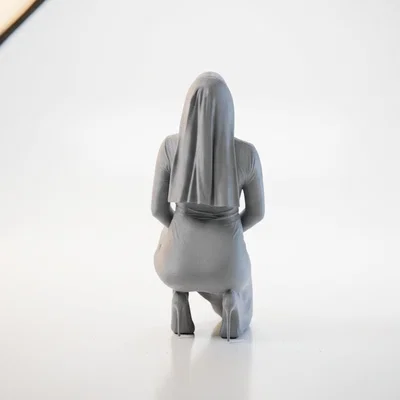Mô hình 3D Nàng Tu Sĩ Cầu Nguyện - Tượng Tôn Giáo Đẹp Mắt