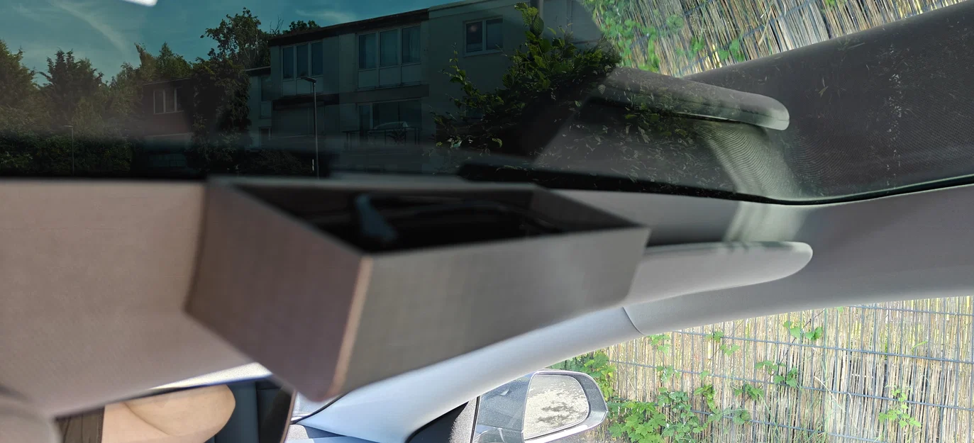 Giá đỡ kính mắt cho xe Tesla - Image 2