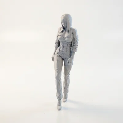 Mô hình tượng nữ vận động viên cơ bắp in 3D
