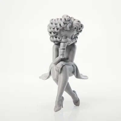 Mô hình 3D Tượng Quý Cô Cầm Ly Cocktail Sang Trọng