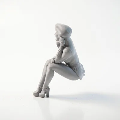 Mô hình Figurine Nữ Nhân Ngồi Vui Vẻ In 3D