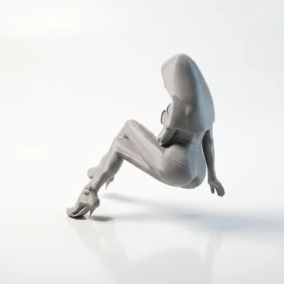 Mô hình in 3D tượng nữ giới ngồi bắt chéo chân thanh lịch