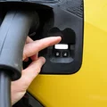Nắp che cổng sạc phiên bản 3 cho Renault 5 e-tech - Thumbnail 8