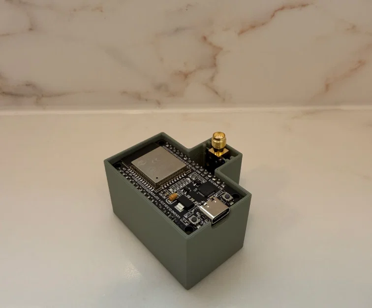 Vỏ bảo vệ (Case) cho ESP32 + CC1101 (bản USB-C Devkit) - Image 2