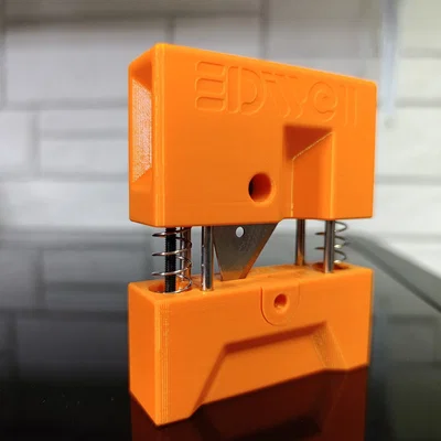 Máy cắt cầm tay (Handheld guillotine)