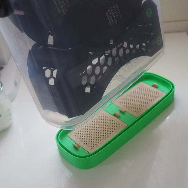 Noma-Dryer Lite: Khay đựng hạt hút ẩm cho hộp Inomata Dry Food Stocker 6.0 - Image 1