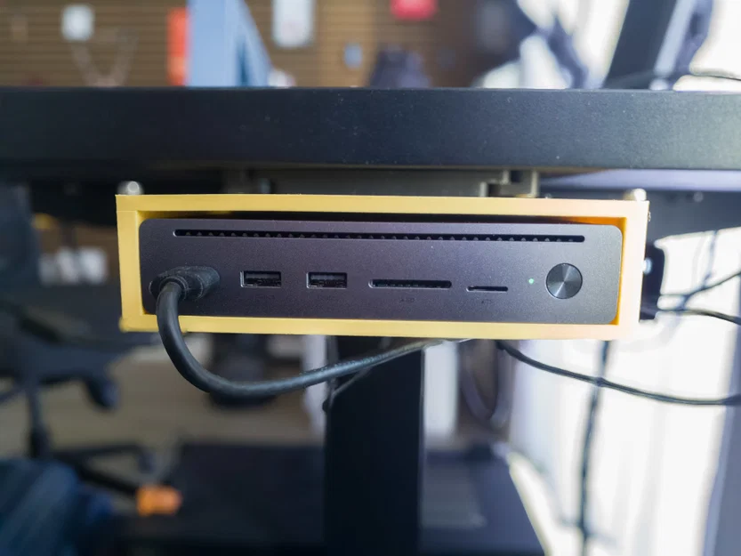 Giá treo dưới bàn cho UGREEN Maxidok 10-in-1 Thunderbolt 5 Dock - Image 3